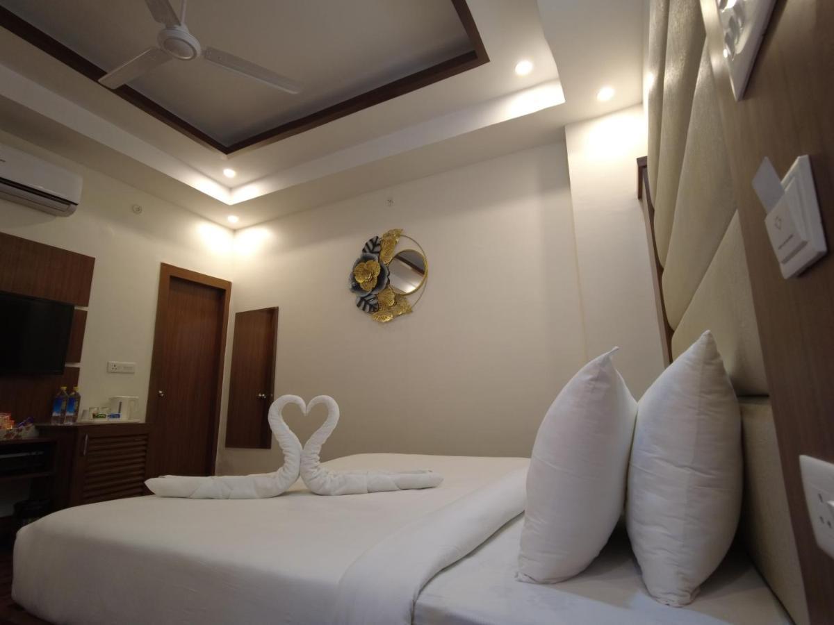 Kamay The Grand Alova Tapovan Exterior photo